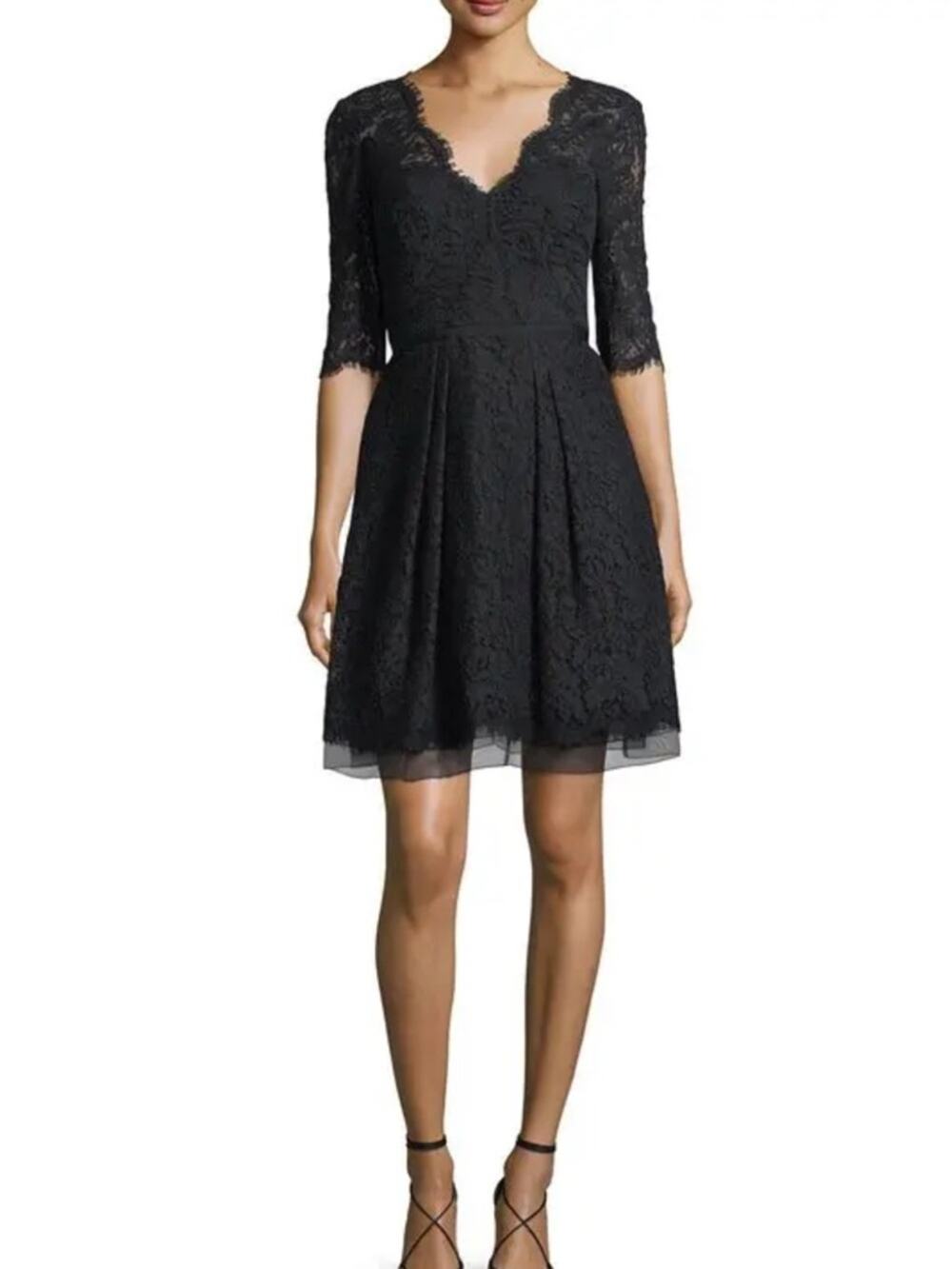 CAROLINA HERRERA Half-Sleeve V-Neck Lace Cocktail‎ Dress Sz 4